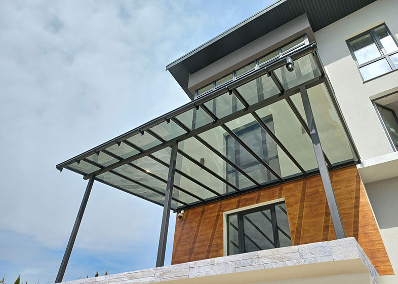 EZ Glaze 3mm Bronze installed